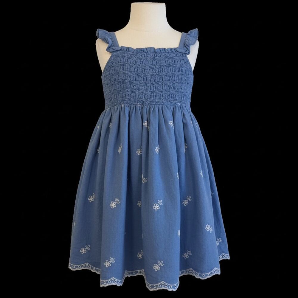 Cat & Jack Girls 4T Blue Smocked Chambray Floral Embroidered Sundress